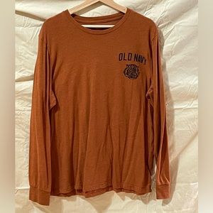 Old Navy lot of 3 long sleeve XL shirts.